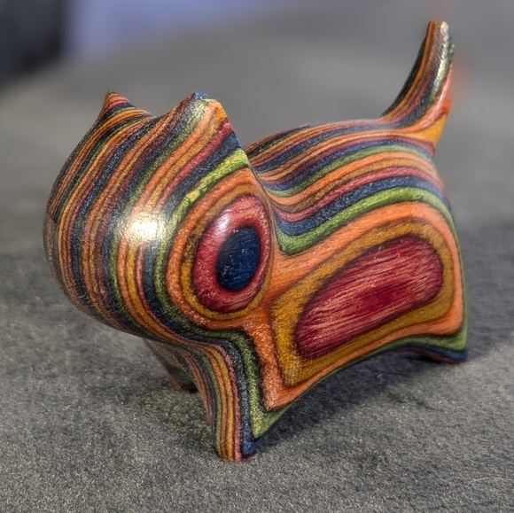 Wooden hand carved kitty cat feline figurine statue in multi-color - Picture 3 of 12